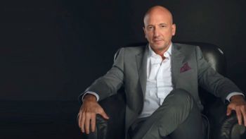 Demandan al hijo de Alfredo Coto por engañar a propietarios del rascacielos Aston Martin