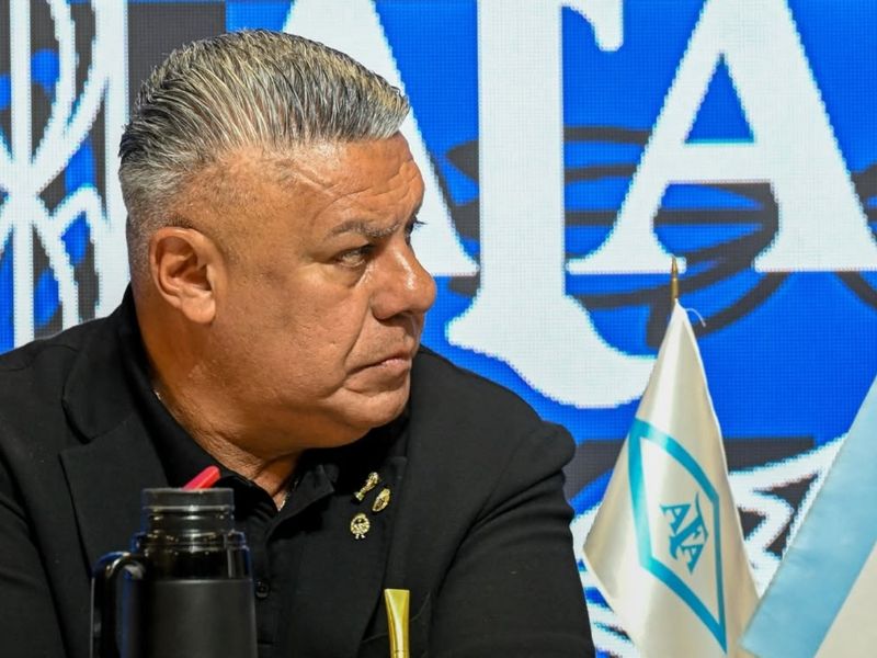 En respaldo a "Chiqui" Tapia, la AFA anunció la suspensión de la fecha 9