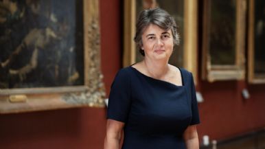 Foto iliustrativa de  Renunció la directora del Museo del Louvre tras el robo de joyas de la corona