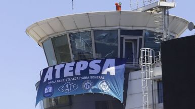 Foto iliustrativa de  Se levantó el paro de controladores aéreos