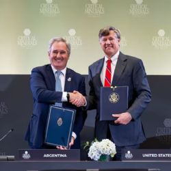 EE.UU. y la Argentina firmaron un acuerdo de minerales críticos