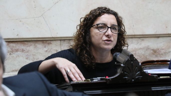 Debutó la Oficina de Respuesta Oficial y le pegó a Clarín y a una legisladora de izquierda