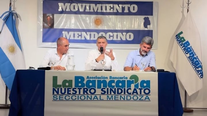 Gremios, empresarios y políticos debatieron sobre la reforma laboral