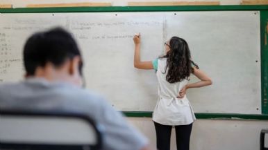 Foto iliustrativa de  Afirman que los ítems del salario docente son mentirosos