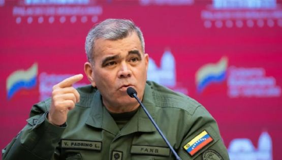 Delcy Rodríguez destituyó a una figura histórica del chavismo