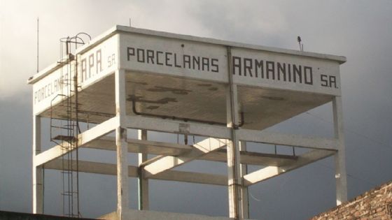 Suspenden aranceles de aisladores eléctricos tras el cierre del único fabricante argentino 