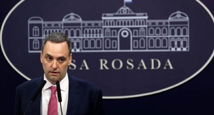 Adorni negó censura al periodismo y esquivó preguntas sobre su patrimonio 