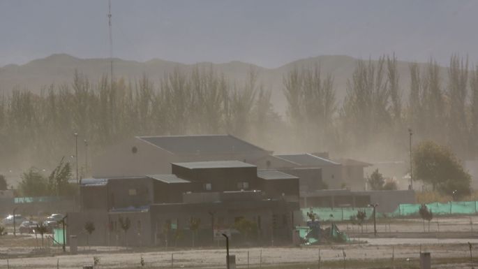 Zonda: Malargüe suspendió las clases en todos los niveles 