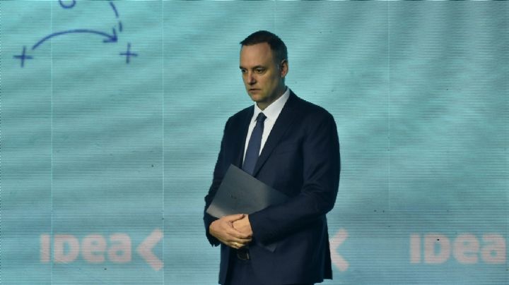 El Gobierno hará un “control de daños” tras las denuncias contra Manuel Adorni 