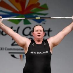 Prohíben la participación de atletas trans en la categoría femenina de los Juegos Olímpicos 