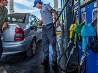 Los intendentes que encarecen el valor de la nafta con tasas municipales
