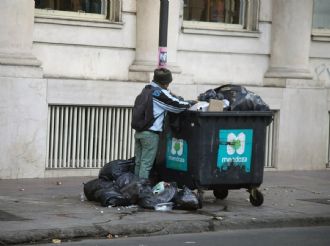 Fuerte baja de la pobreza en el Gran Mendoza, cayó 10,3 puntos en un año