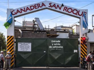 Cerró un frigorífico y despidió a 140 empleados: apuntó contra la “importación sin control"