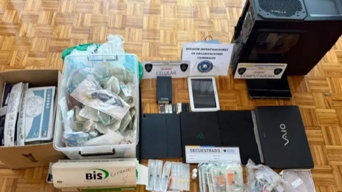 Los elementos encontrados en uno de los domicilios allanados por el robo de fármacos