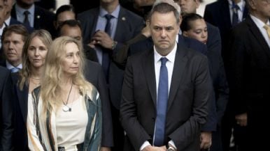 Foto iliustrativa de  Adorni ultima detalles para la presentación de su declaración jurada en la previa al Mundial 2026