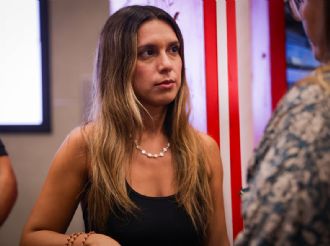 El ex novio de Agostina Páez la denunció por no devolverle el auto