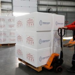 Salud garantiza el abastecimiento de vacunas del Calendario Nacional