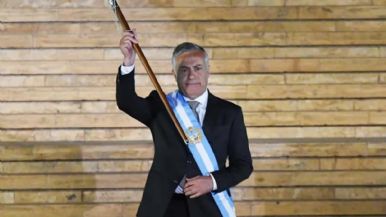 Foto iliustrativa de  Para el diario La Nación, Cornejo coloca a "personajes oscuros" en organismos de control