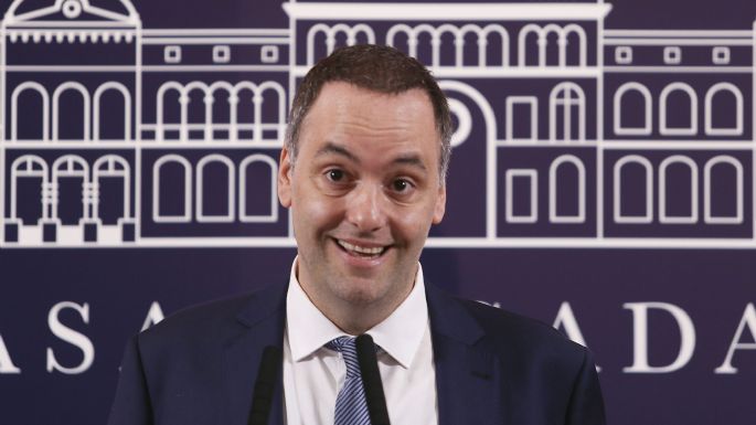 Admiten que el valor del departamento de Manuel Adorni superaba el monto de la operación