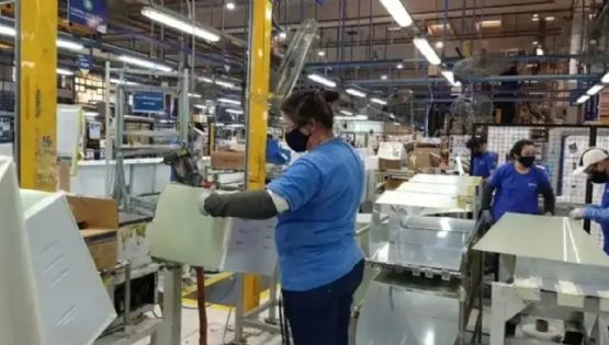 Estudio privado contradice el discurso oficial: cayó la inversión real en marzo