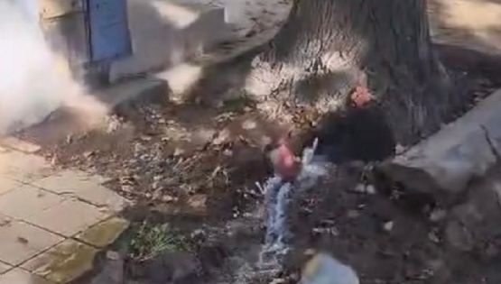 Reclamo ciudadano: vecinos de Ciudad exigen reparaciones urgentes por derroche de agua