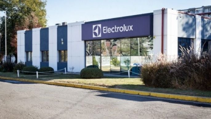 Una empresa cierra su producción de heladeras y 150 operarios podrían quedar sin trabajo 