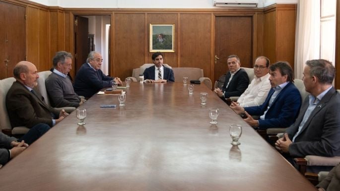 El Gobierno recibió a las cámaras que no firmaron la carta con reclamos