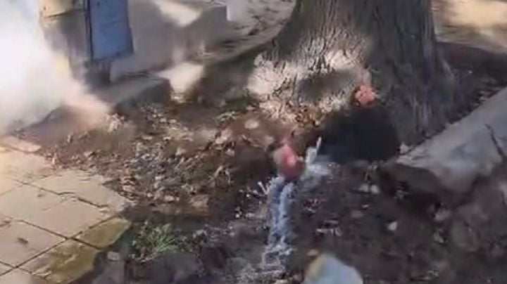 Reclamo ciudadano: vecinos de Ciudad exigen reparaciones urgentes por derroche de agua