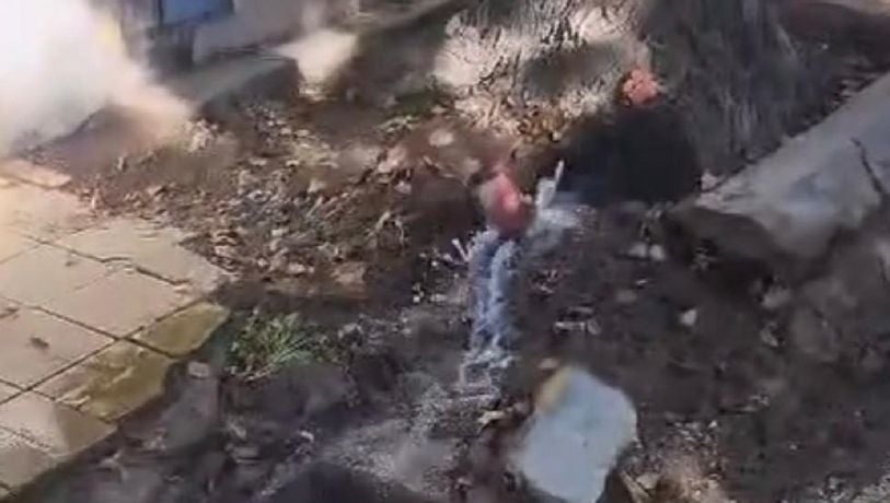 Reclamo ciudadano: vecinos de Ciudad exigen reparaciones urgentes por derroche de agua