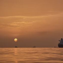 Emiratos Árabes Unidos sale de la OPEP en plena crisis por el cierre de Ormuz