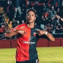 Una figura de Colón presentó a su novio en un programa de fútbol  