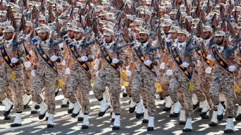 Irán dijo que su respuesta irá más allá de la región si EEUU “cruza las líneas rojas”