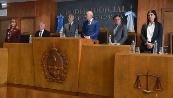 ¡El Rey está desnudo!