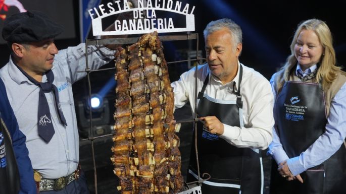 Fiesta de la Ganadería: Cornejo anunció la licitación del anillado eléctrico del Sur