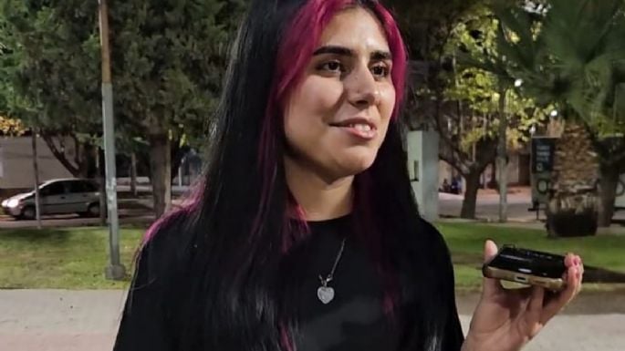 La manzana que es naranja en Dorrego Street