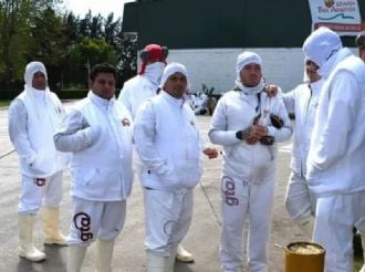 Los trabajadores de Granja Tres Arroyos paralizan la actividad por salarios impagos 