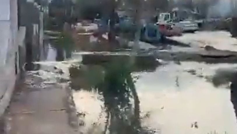 Hartazgo: vecinos de Corralitos salieron a la calle a protestar por los desbordes cloacales