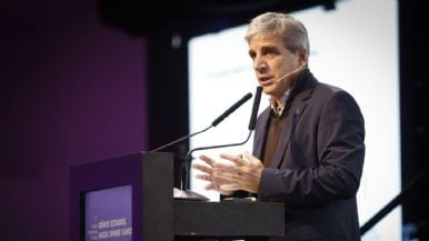 Foto iliustrativa de  Caputo: “La economía se va a llevar puesta a la política” 