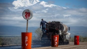 El Gobierno ejecutó en un año 443 km de rutas, puentes y ordenadores viales por $326.000 millones