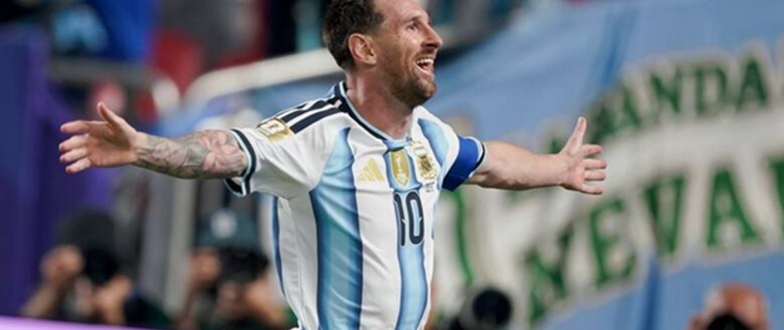 Con tres golazos de Messi, Argentina debutó y le ganó a Argelia