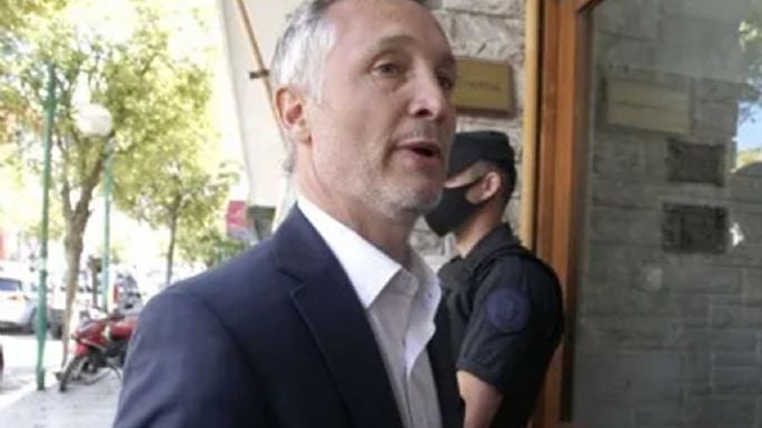 El PRO pide que Adorni no esté "un día más en el cargo"