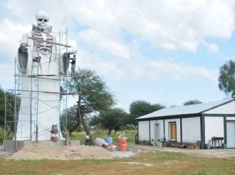 Murió el santiagueño que había construido una estatua de 13 metros de San La Muerte