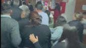 Foto ilustrativa de la nota titulada: Cornejo fue a votar a la UNCuyo y se retiró entre gritos y abucheos 